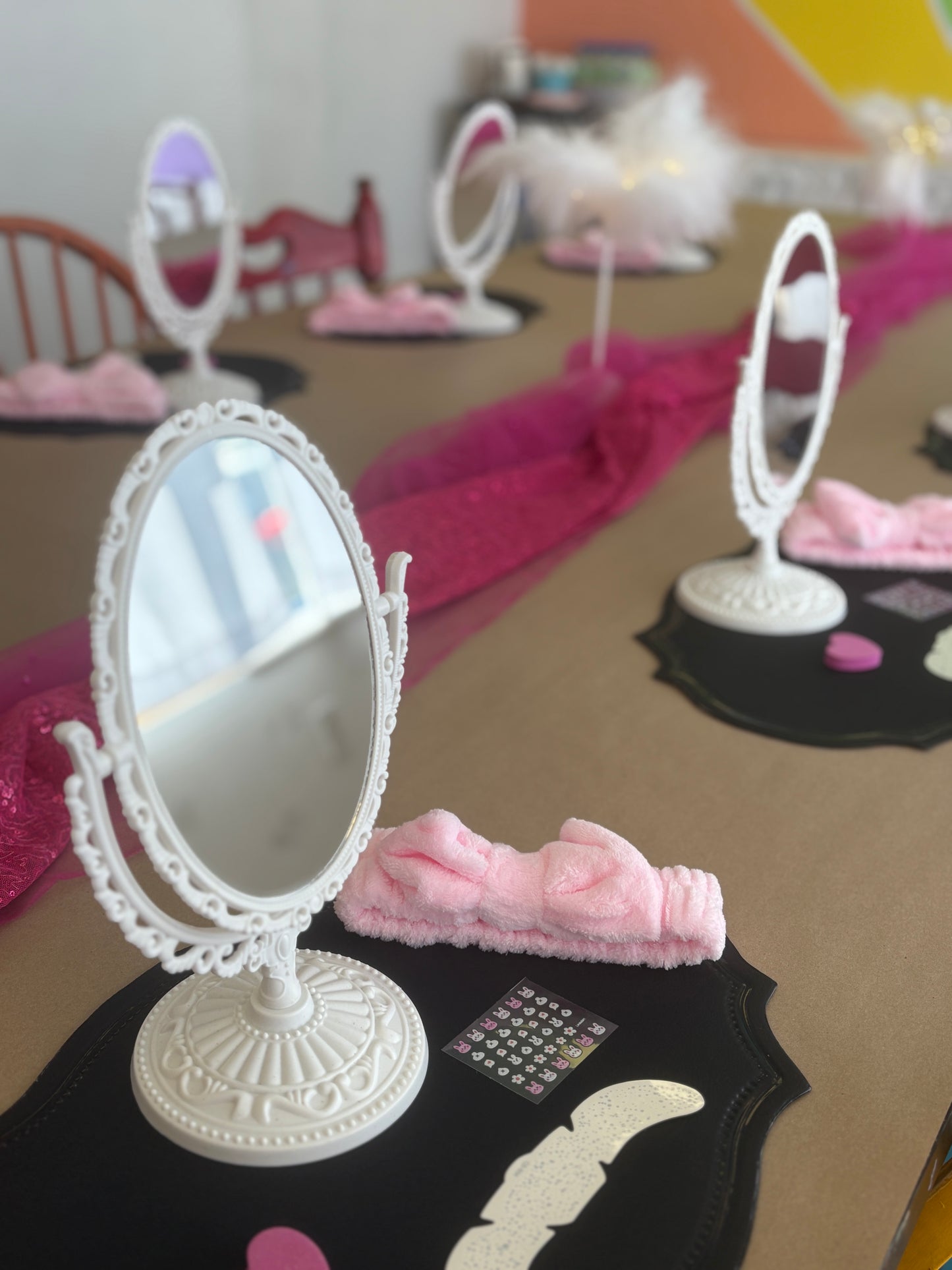 Glitz & Glam Party!